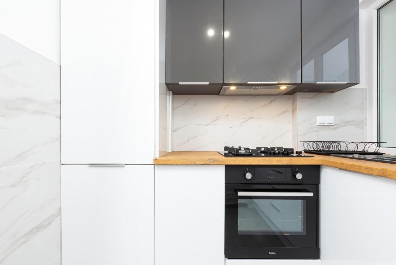Studio City Center Zlota Street By Renters Varsovie Extérieur photo