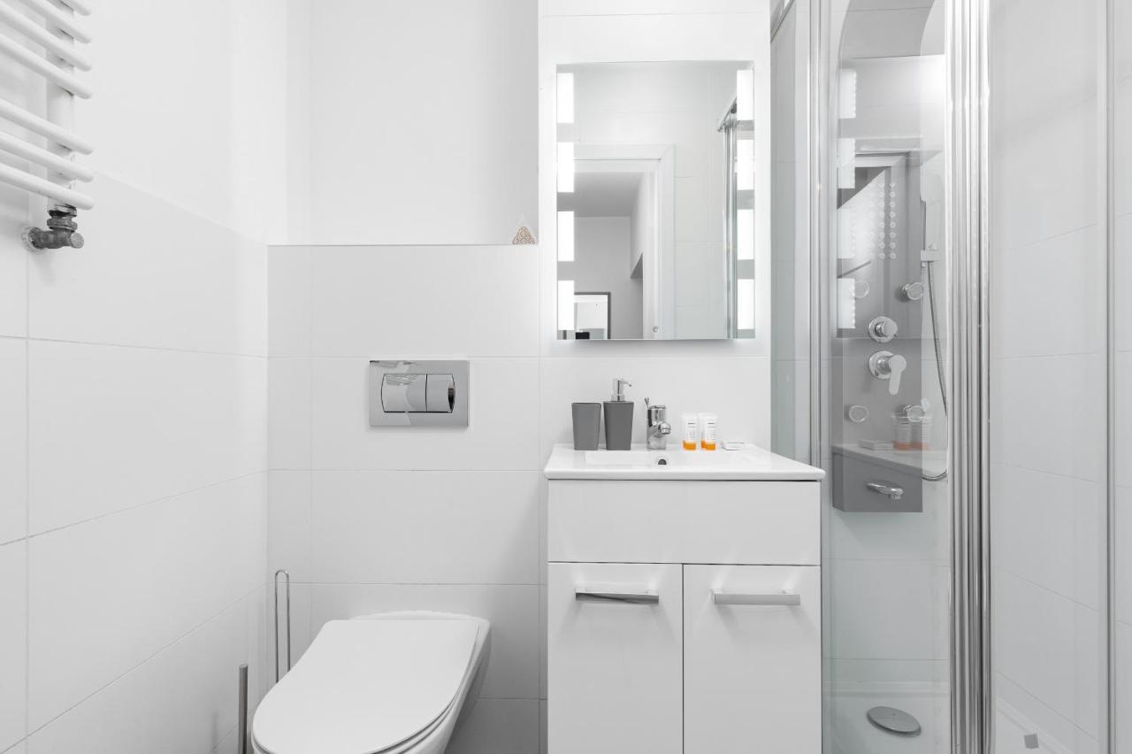 Studio City Center Zlota Street By Renters Varsovie Extérieur photo