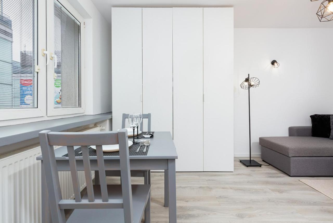 Studio City Center Zlota Street By Renters Varsovie Extérieur photo